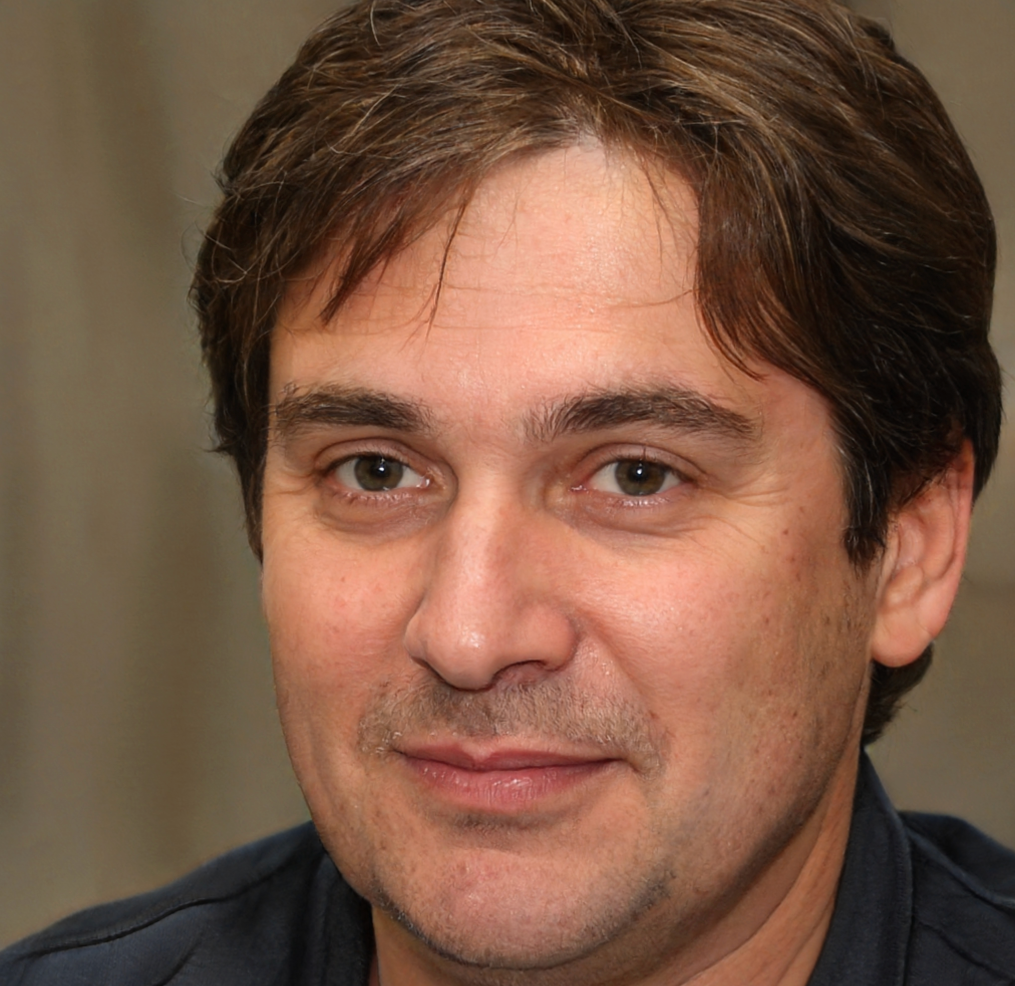 <em>Carlos F.</em>